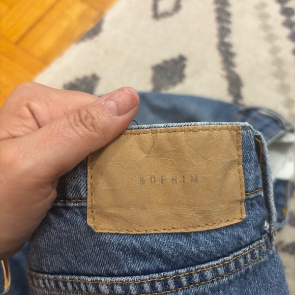 h and m worked in shorts + taking offers - Picture 7 of 8